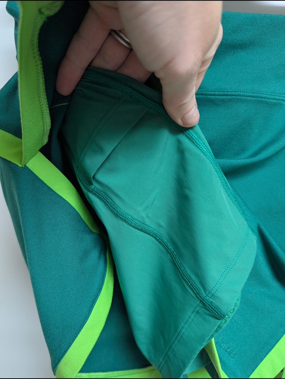 Outdoor Voices Green Contrast-Trim Mini SKIRT ONLY, built in shorts,Medium - Picture 5 of 8